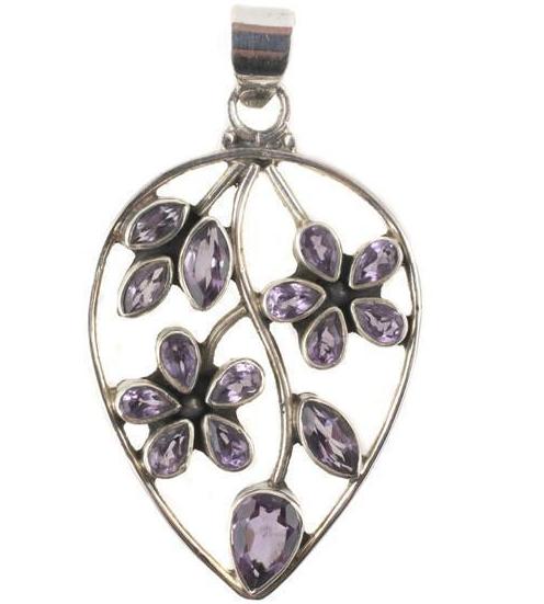 Flower & Leaves Pendant